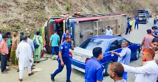 রাঙামাটিতে বাস উল্টে আহত ২০, হাসপাতালে ভর্তি ১১